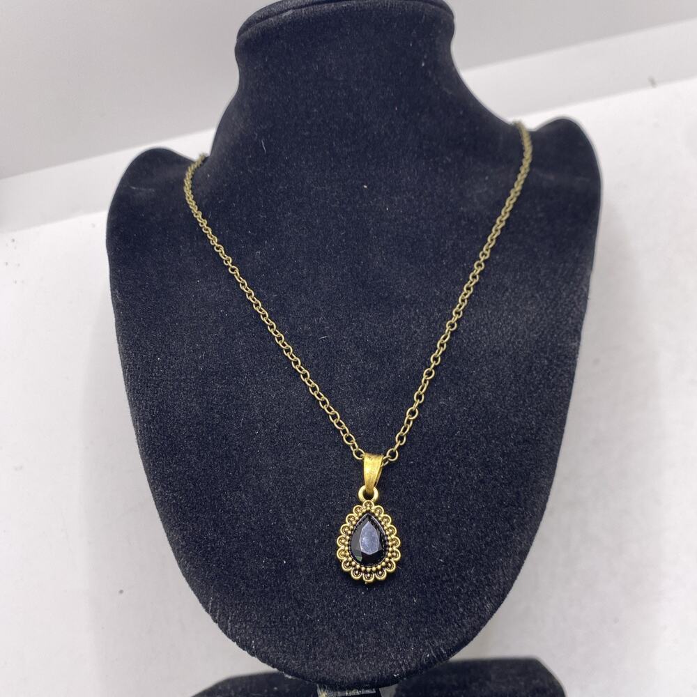 Womens Black Gem Vintage Style Necklace Womens Fashion